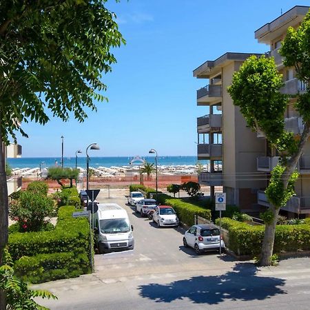 Residence Royal Rimini Kültér fotó