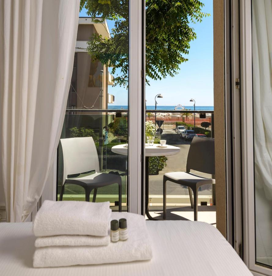 Residence Royal Rimini Kültér fotó