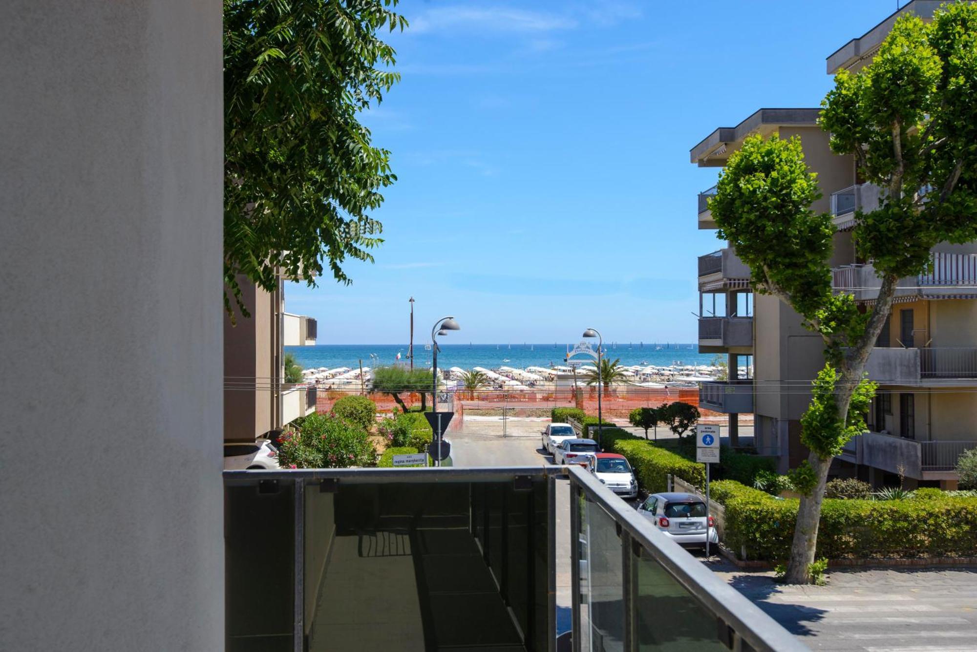 Residence Royal Rimini Kültér fotó