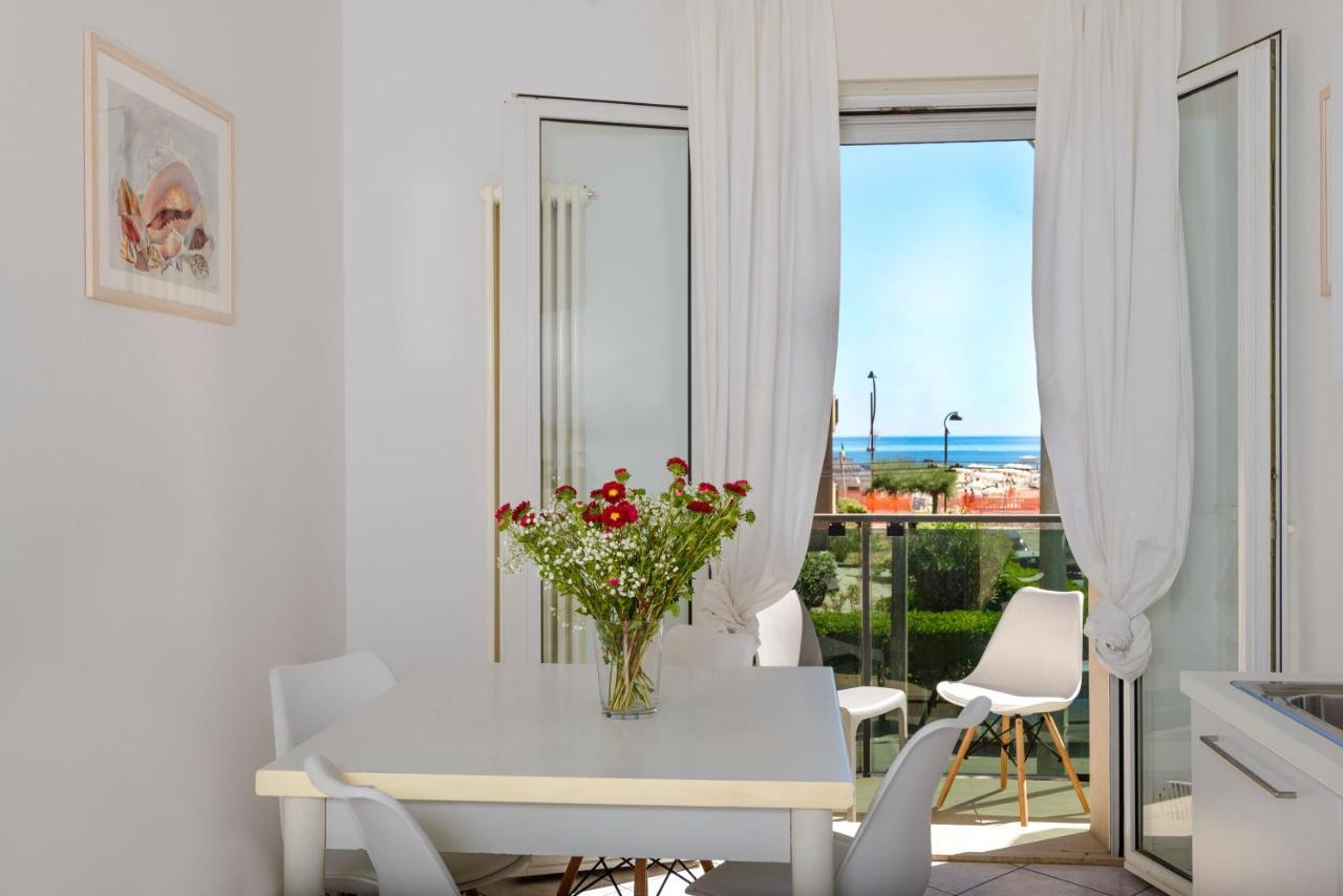 Residence Royal Rimini Kültér fotó