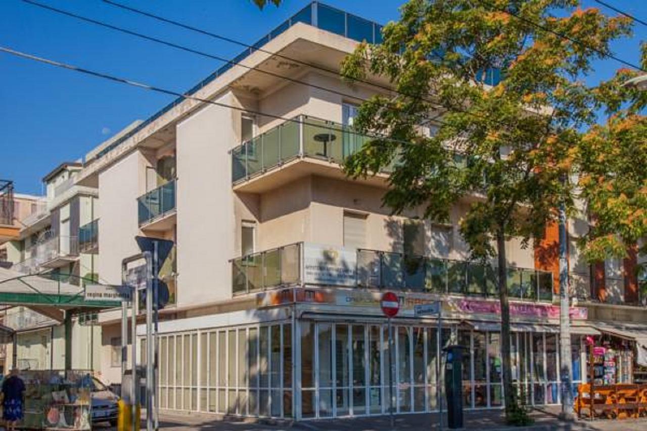 Residence Royal Rimini Kültér fotó