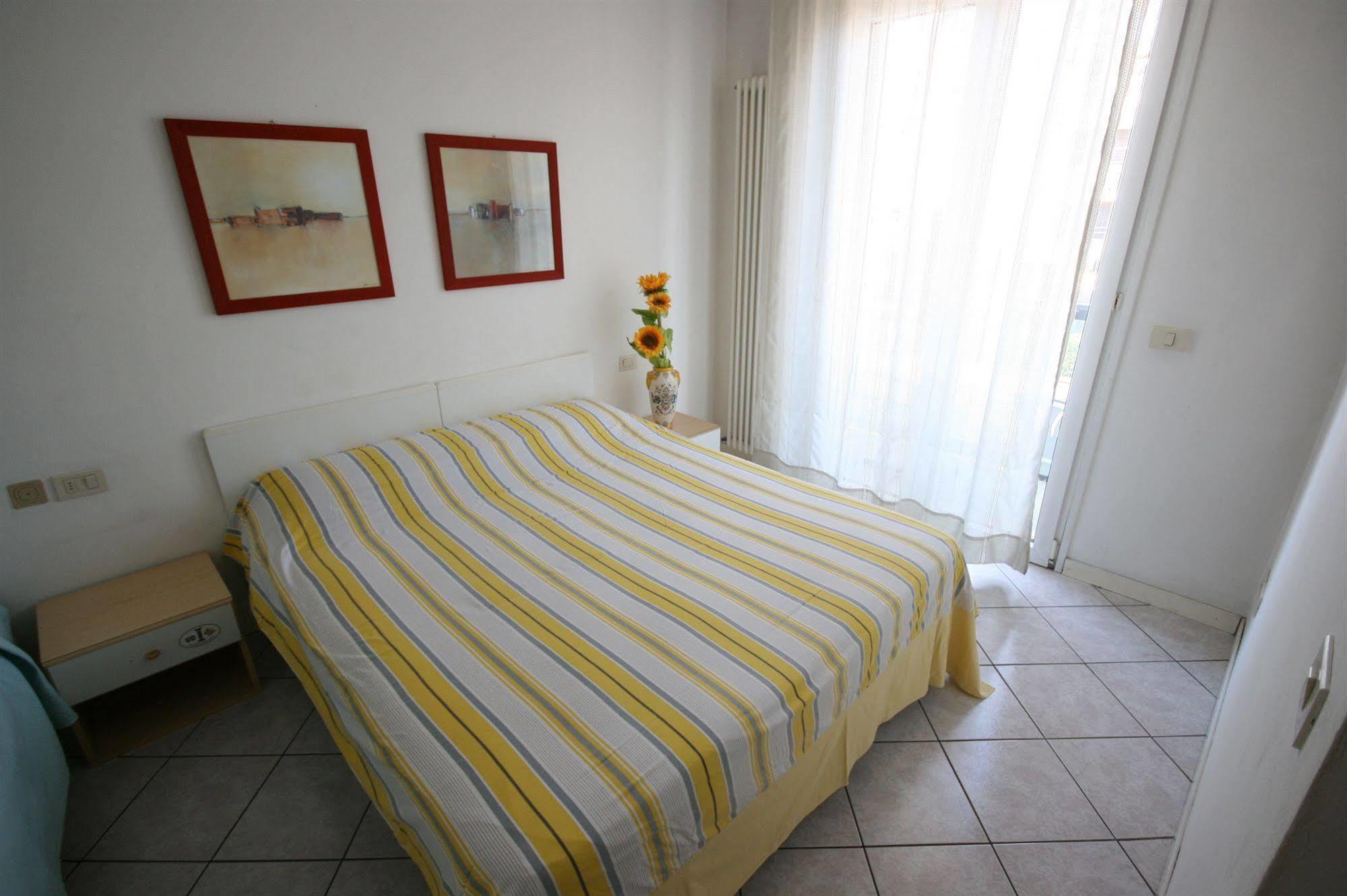 Residence Royal Rimini Kültér fotó