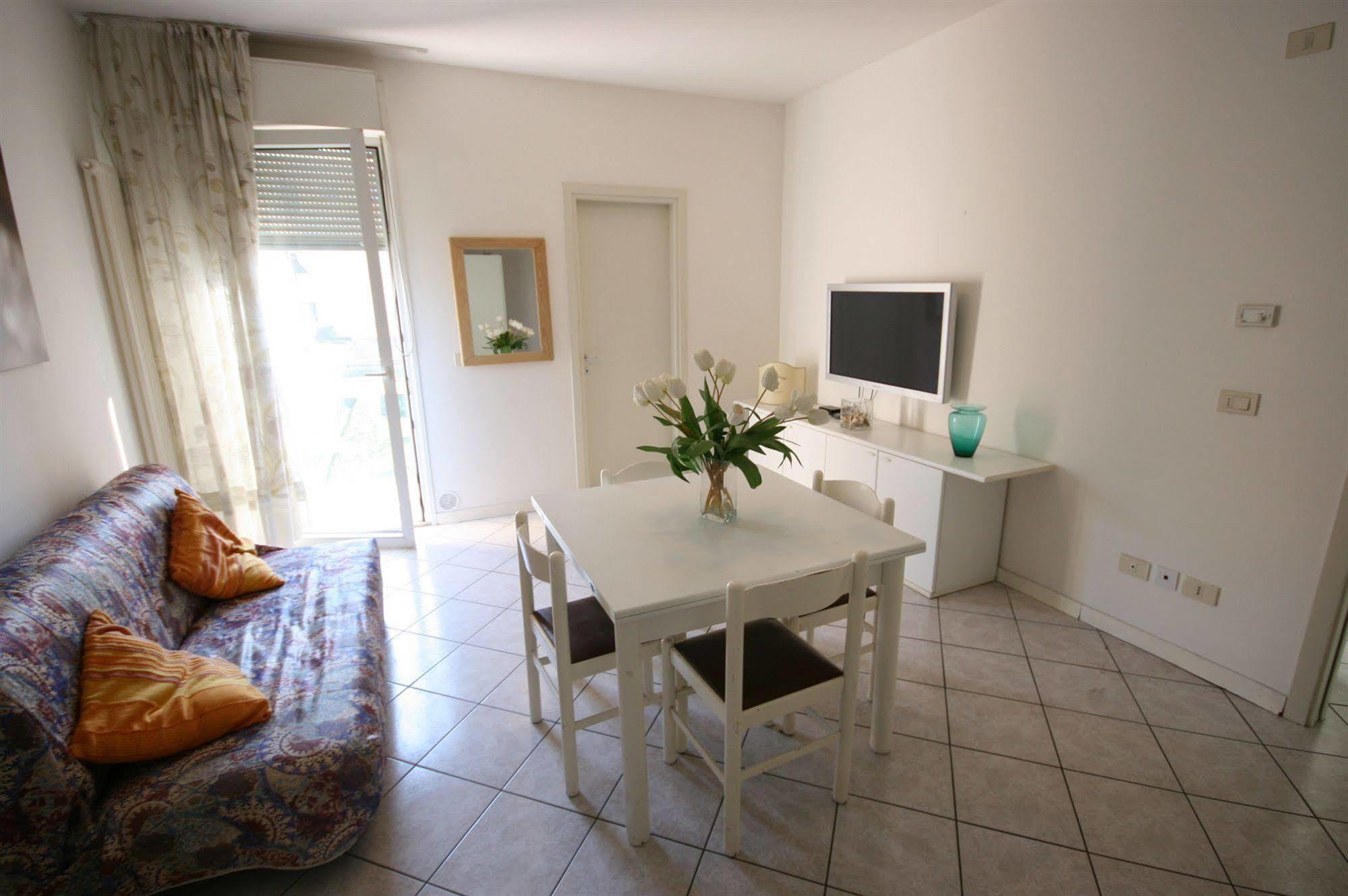 Residence Royal Rimini Kültér fotó